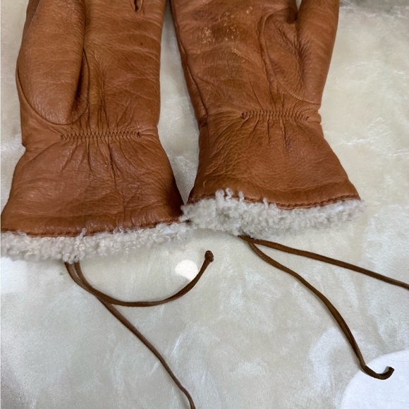 Portolano Italy Leather Shearling Gloves - Picture 8 of 13